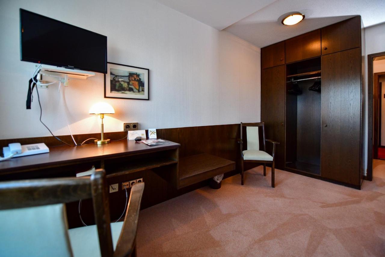 Hotel Zur Post Balve Ngoại thất bức ảnh