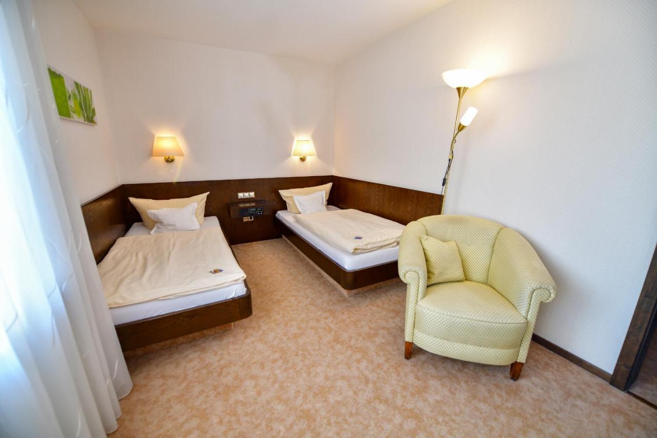 Hotel Zur Post Balve Ngoại thất bức ảnh