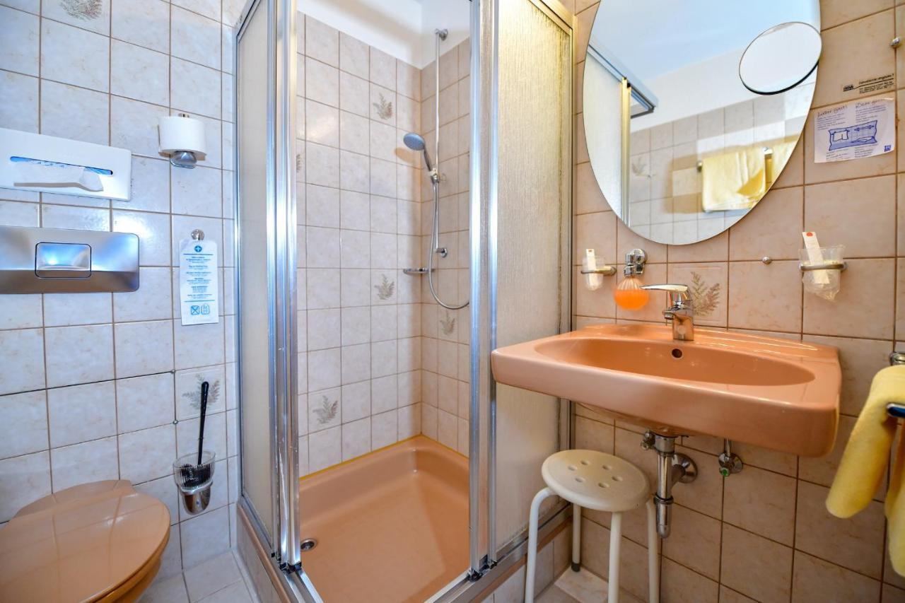 Hotel Zur Post Balve Ngoại thất bức ảnh